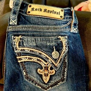 Rock Revival Alexia Capri size 27